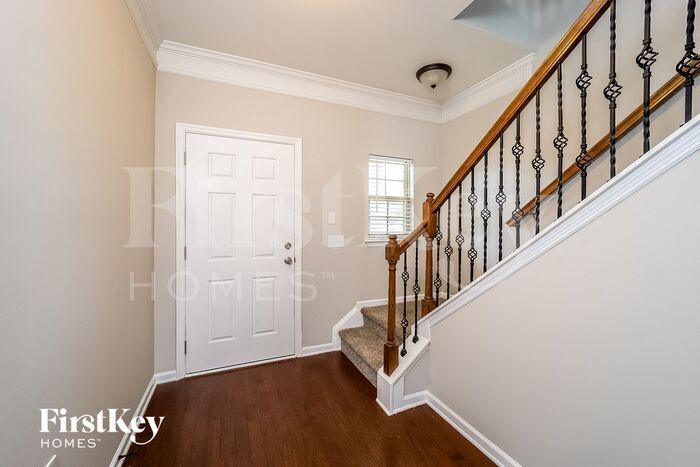 Building Photo - 219 Silk Oak Dr