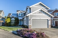 Building Photo - Spacious 4-Bedroom Haven in Kent with 2.5 Bathrooms and 2,570 Sq Ft of Comfort!