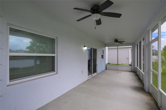 Building Photo - 6147 NW Butterfly Orchid Pl