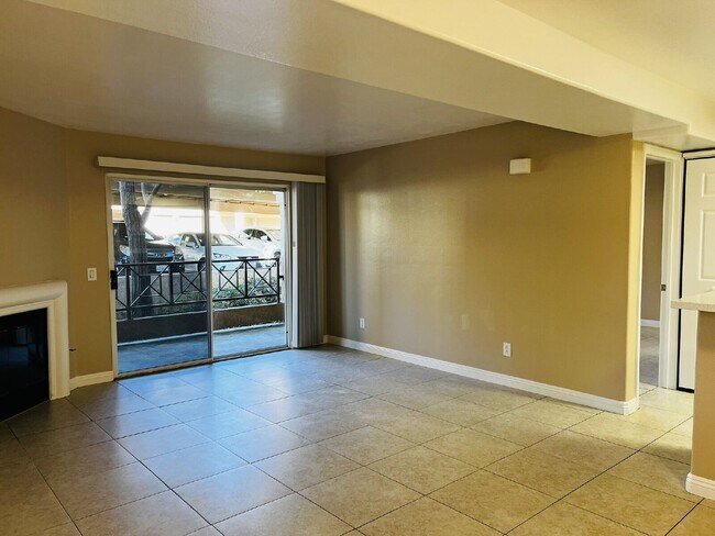 Building Photo - 6991 Ballena Way