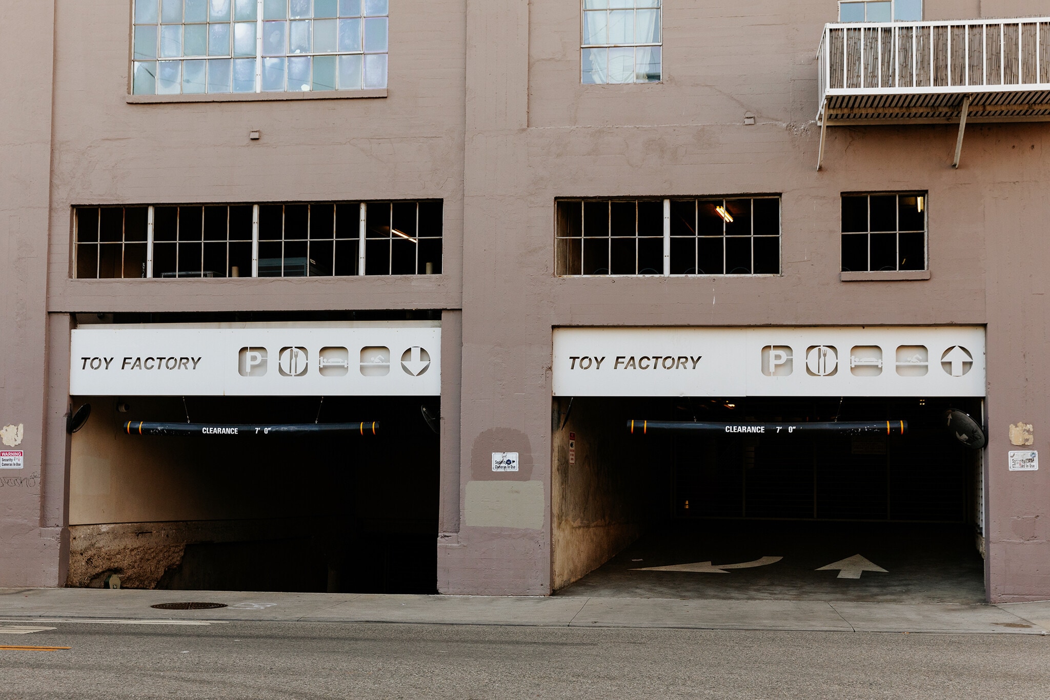 Building Photo - 1855 Industrial St