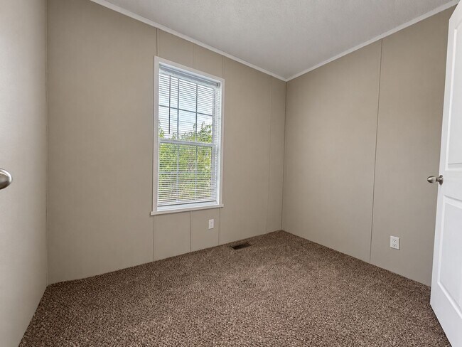 Building Photo - 270 Spruce