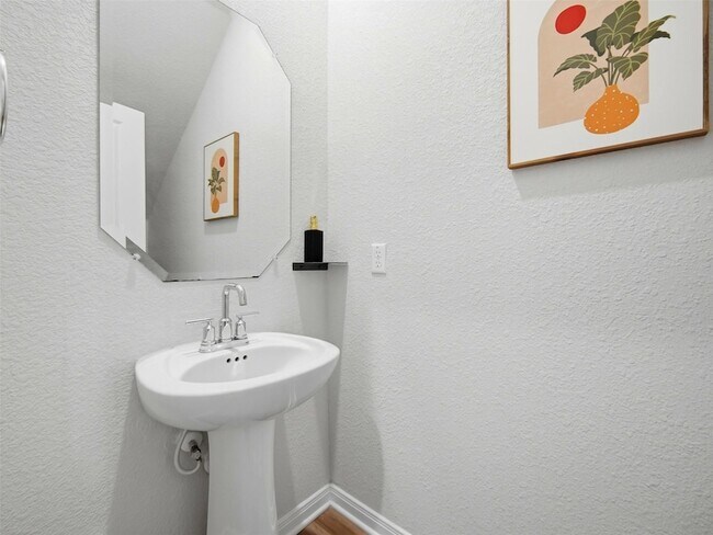 Building Photo - 135 Mason Hl Ln