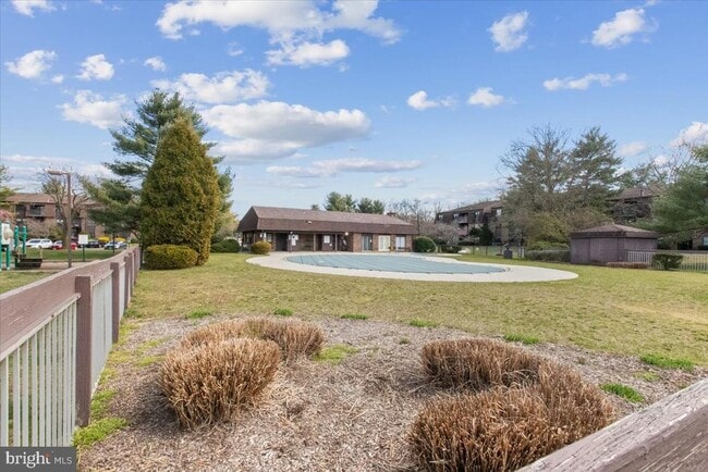 Building Photo - 1714 Country Mill Dr