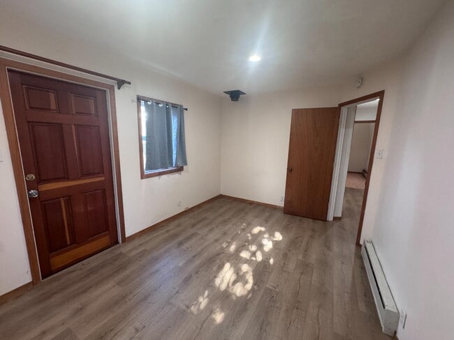 Building Photo - 10 Park St