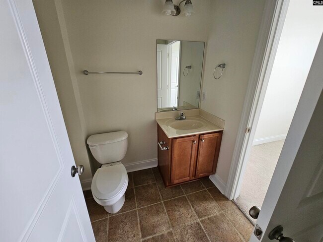 Building Photo - 112 Sandlapper Way