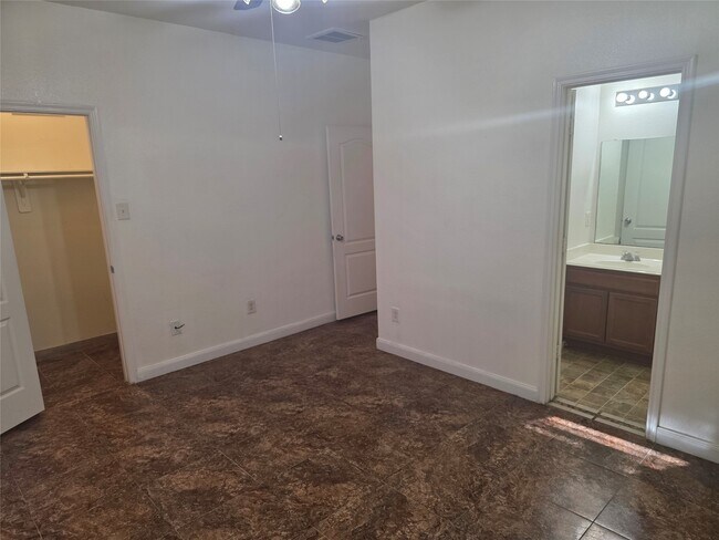 Building Photo - 12062 Bach Orchard Tr