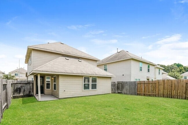 Building Photo - 723 North Ella Creek Drive