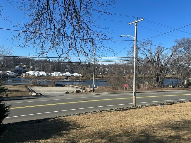 Building Photo - 171 Commercial St