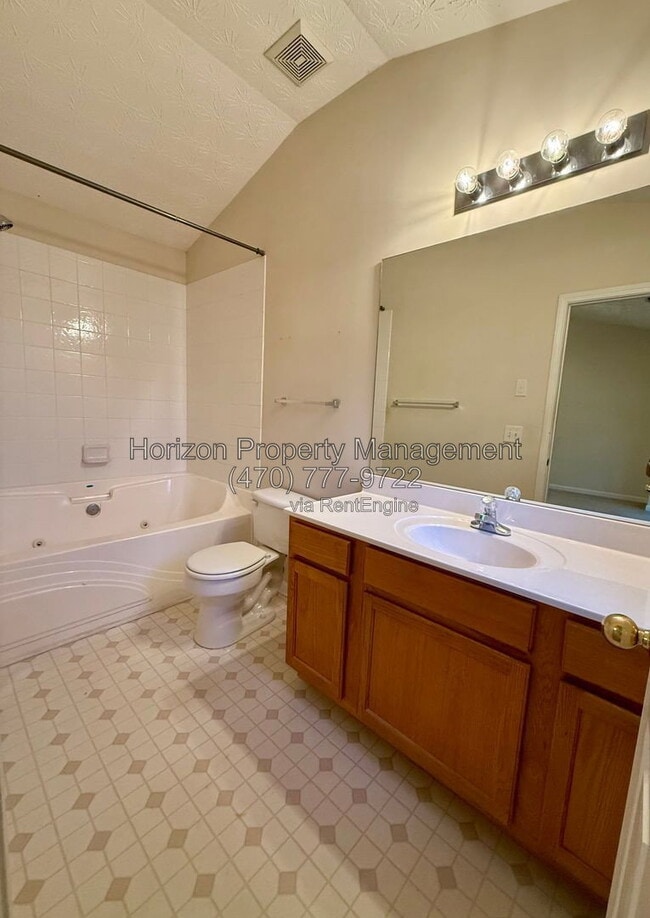 Building Photo - 15 Pearl Chambers Ct