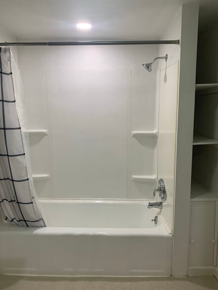 Building Photo - 1136 28th St