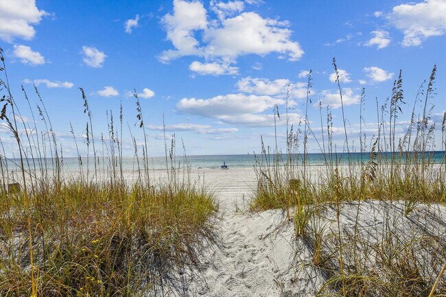 Building Photo - 8013 Surf Dr