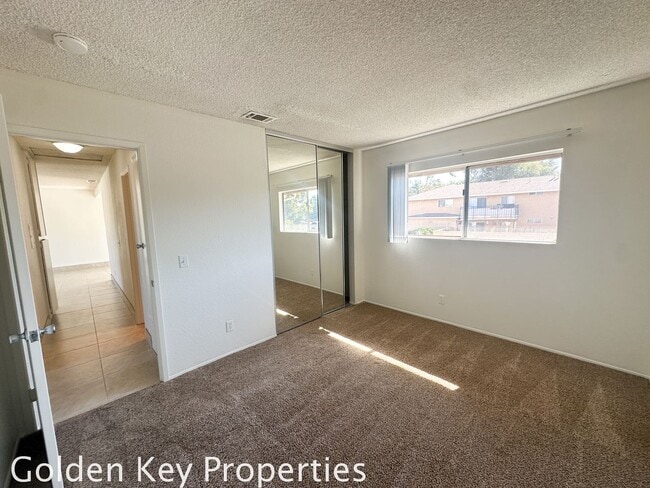 Building Photo - Move-in ready 2-Bedroom / 2-Bathroom apart...