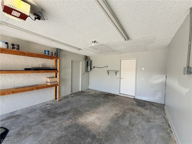 Building Photo - 1912 SE 8th Ave