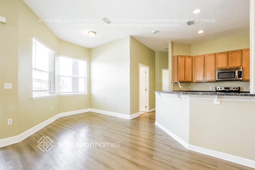 Building Photo - 920 White Oak Way