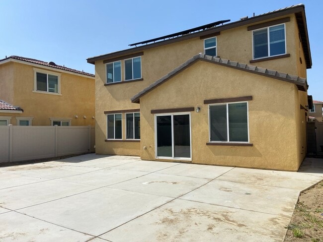 Building Photo - Beautiful Single Family Home