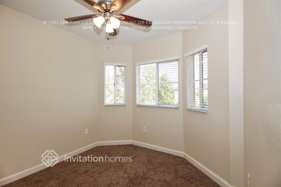 Building Photo - 2538 NE 41st Ave