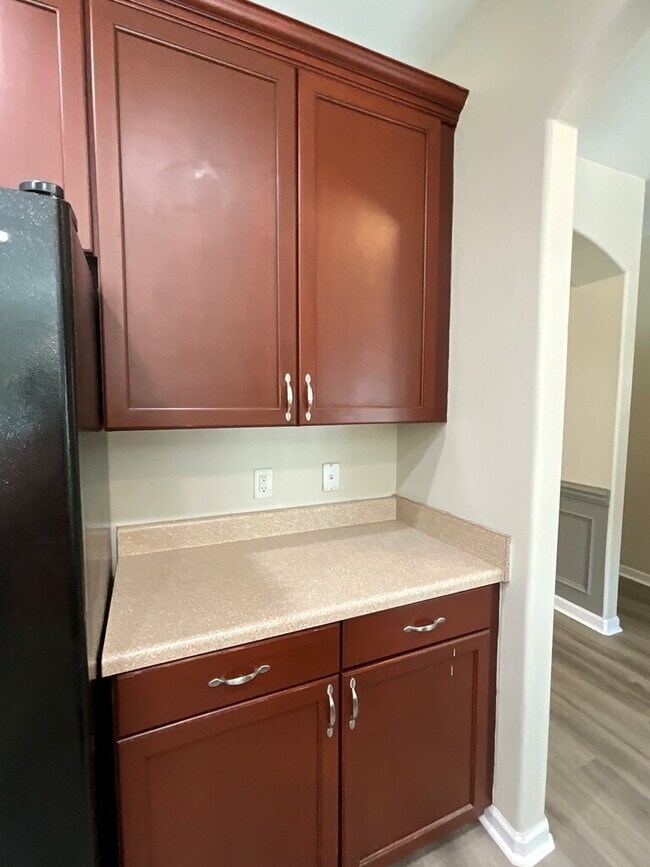 Building Photo - Great Amenities