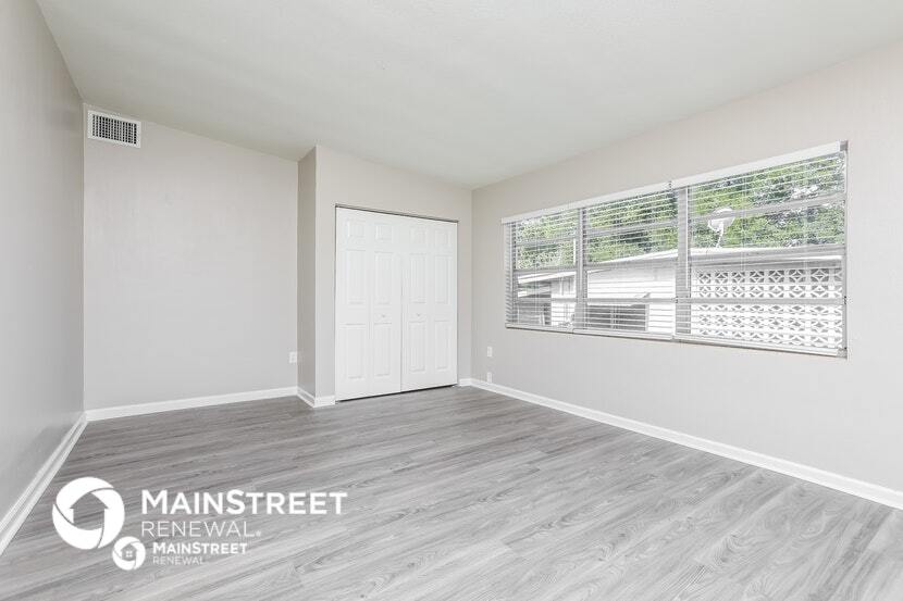 Building Photo - 6136 Bolling Dr