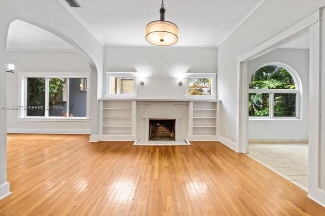 Building Photo - 34 SW 18th Rd