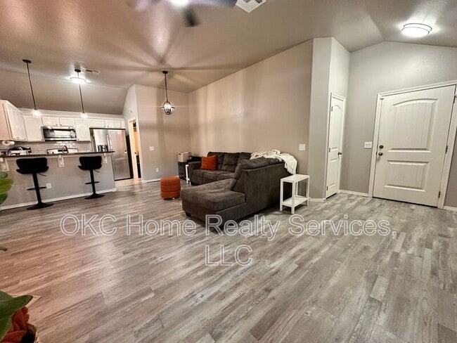 Building Photo - 4122 Bonaparte Blvd