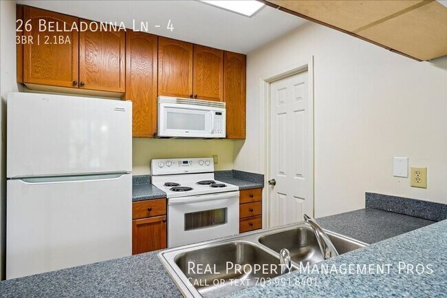 Building Photo - 26 Belladonna Ln