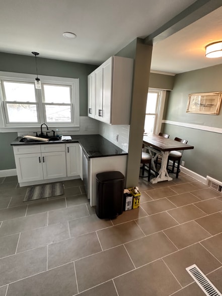 Building Photo - 1401 Euclid Ave