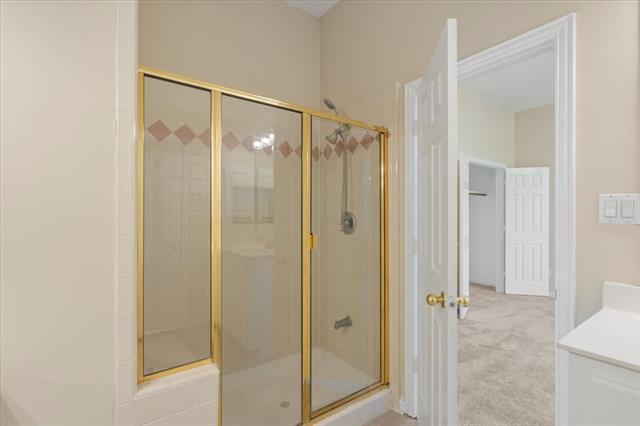 Building Photo - 1404 Parkwood Dr