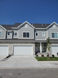Building Photo - 980 W Vista Ridge Dr