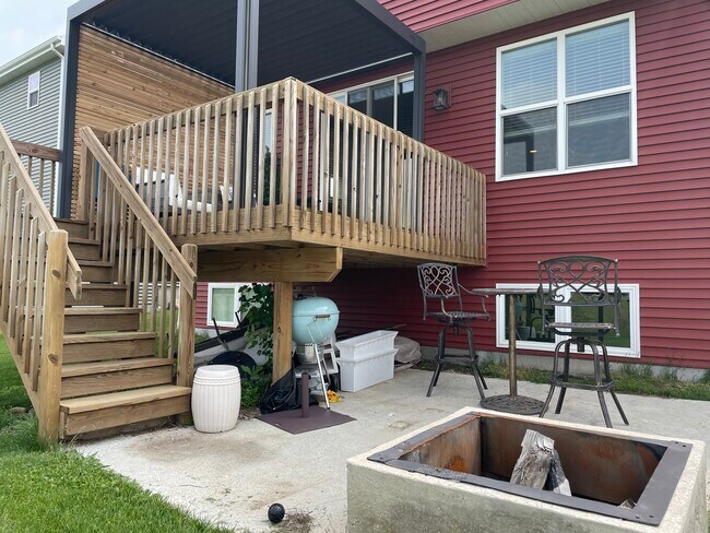 Building Photo - 708 Gingergrass Way