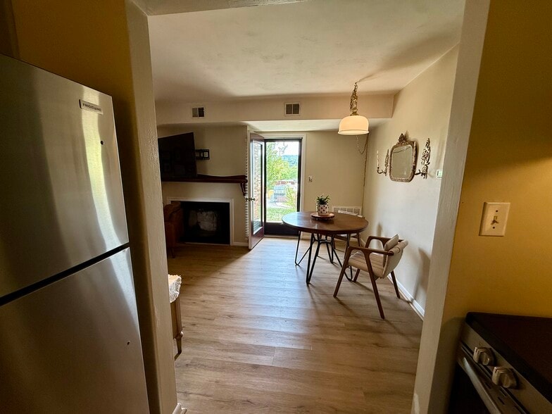 Building Photo - 3551 Timberline Trl