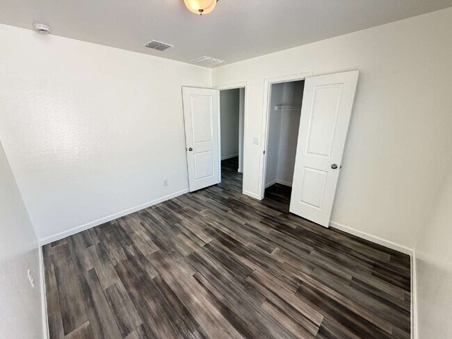 Building Photo - Beautiful 4-Bed, 2-Bath Home in Casa Grande!