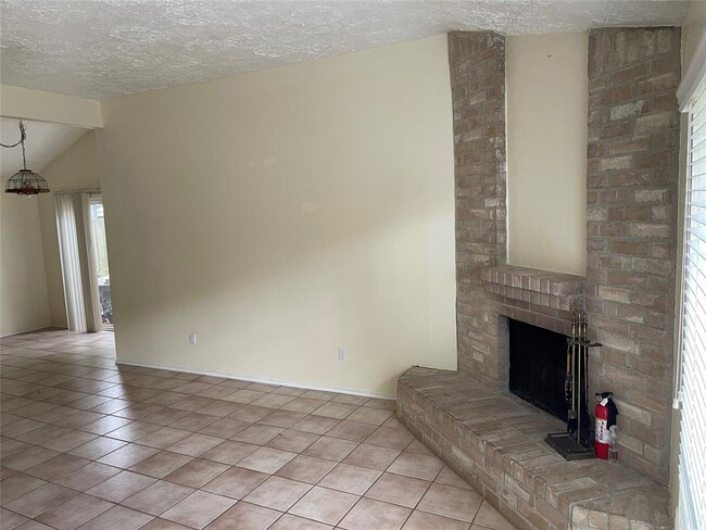 Building Photo - 11822 Westwold Dr