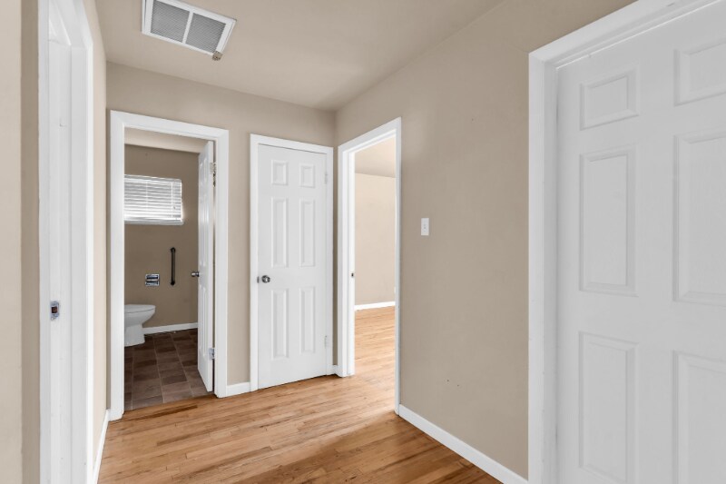 Building Photo - 2200 Fowler St