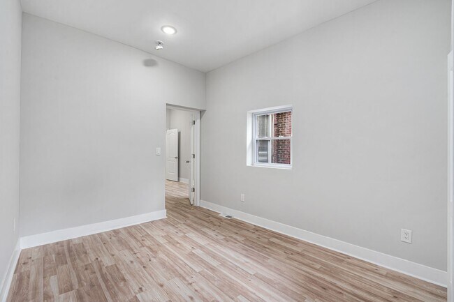 Building Photo - Beautifully Renovated 3 Bed/3.5 Bath Home in the Heart of Lawrenceville -  Available July!