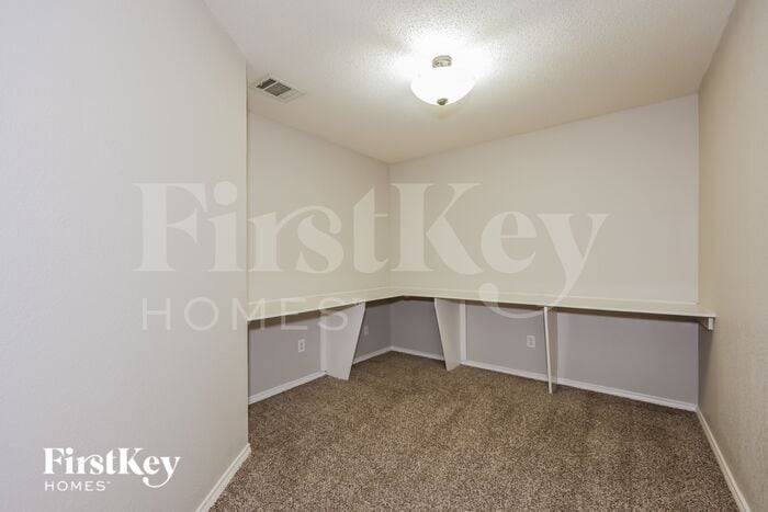 Building Photo - 7804 Whitney Ln