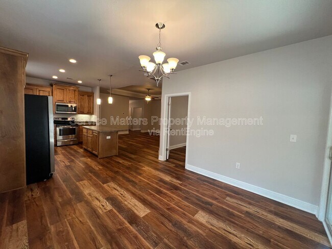Building Photo - 5257 Parkside Dr