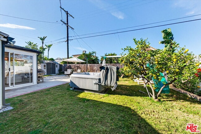 Building Photo - 6257 Bluebell Ave