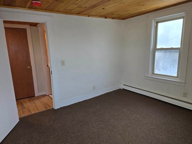 Building Photo - 147-149-149 Laurel St