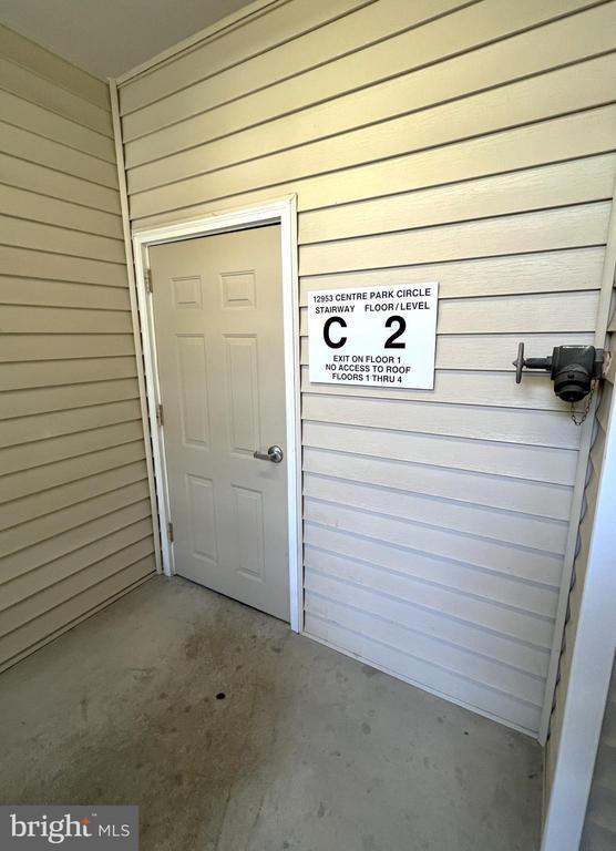 Building Photo - 12953 Centre Park Cir