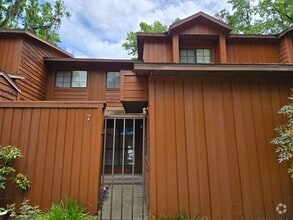 Building Photo - Rockwood Villas – 2BR/2BA Townhouse