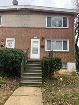 Building Photo - 1005 Cedarcroft Rd