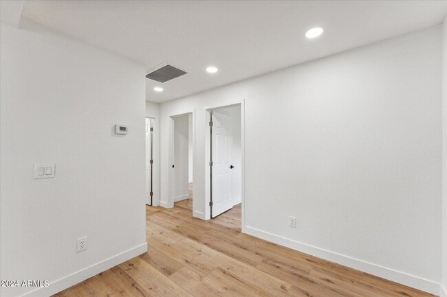 Building Photo - 1548 N Upland Cir