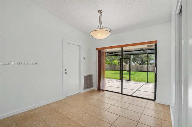Building Photo - 10711 SW 116th Ave