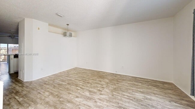 Building Photo - 2217 SE 23rd Ave