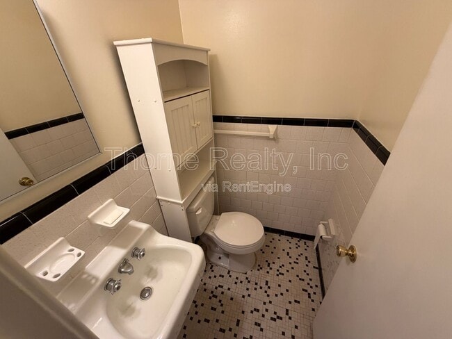 Building Photo - 6831 West Mount Drive