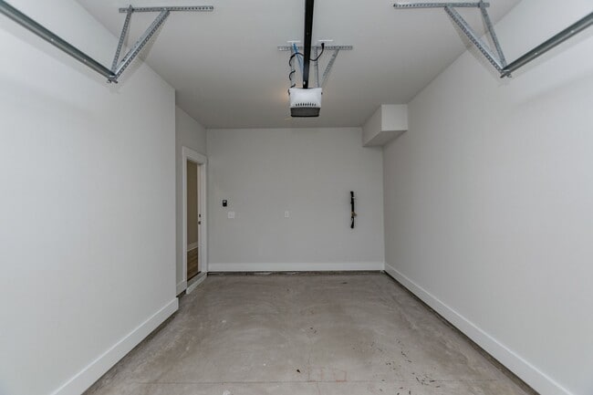 Building Photo - Monte Vista Townhomes