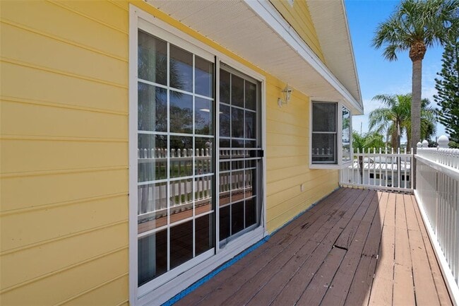 Building Photo - 8128 Papaya St