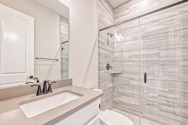 Building Photo - 610 Vineyard Hollow Ct