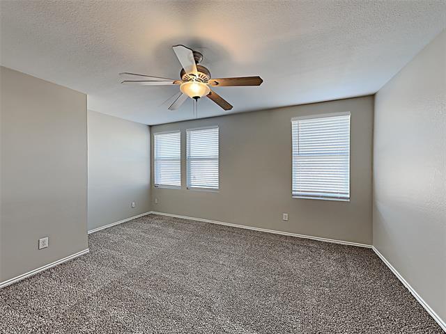 Building Photo - 1329 Lauren Dr